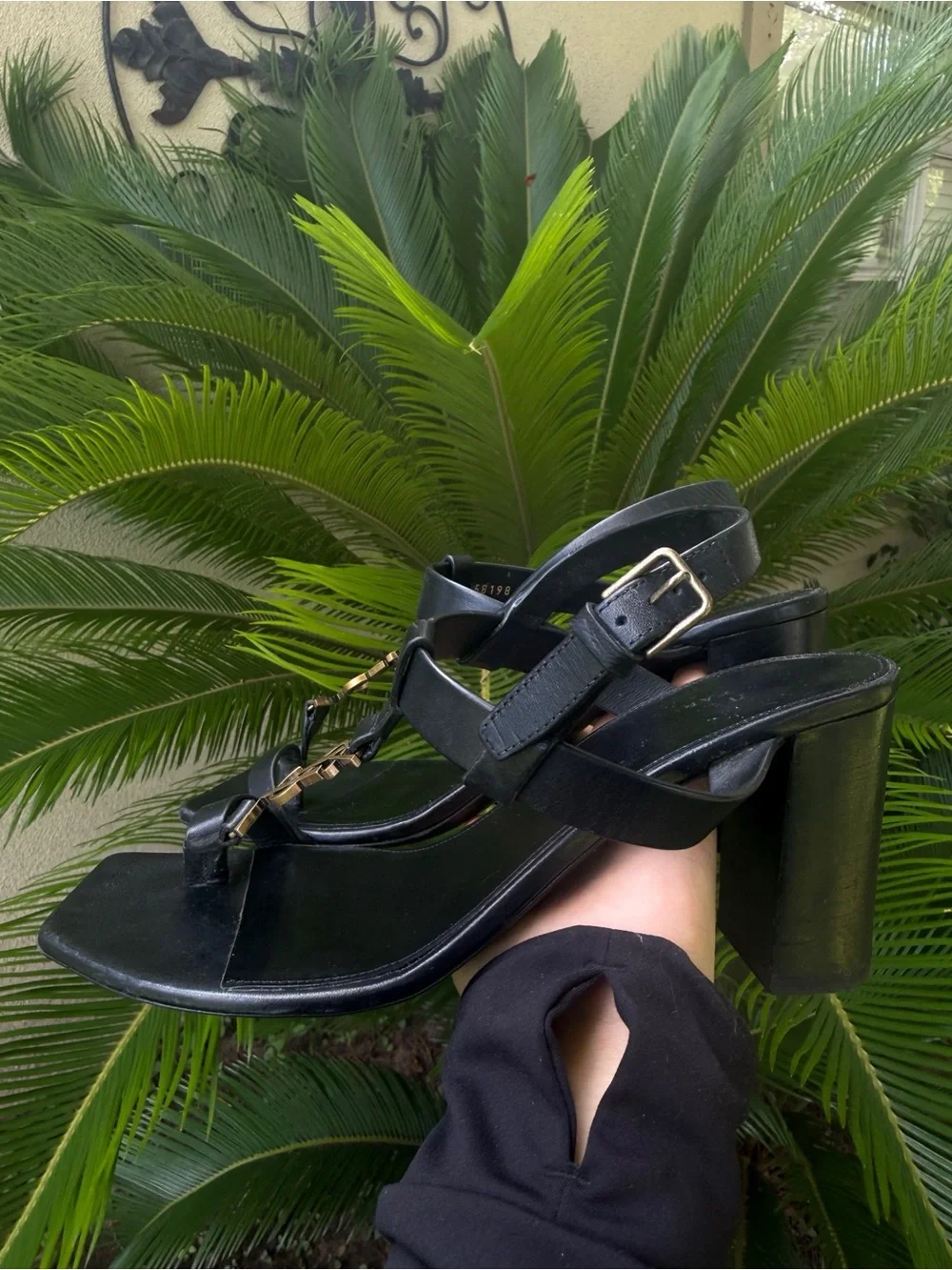 AUTHENTHIC YSL CASSANDRA BLOCK HEELS - Picture 3 of 8